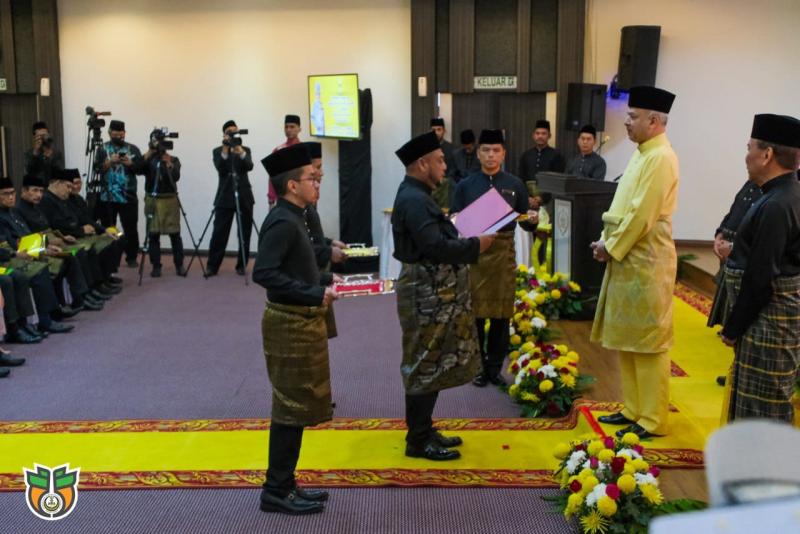 Perak SADC Serah Zakat RM2.19 Juta