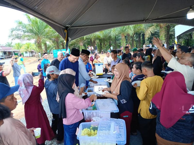 MAJLIS SAMBUTAN HARI RAYA AIDILFITRI & PERASMIAN KOMPLEKS PERUMAHAN BAHARU LADANG SUNGAI PANDAN