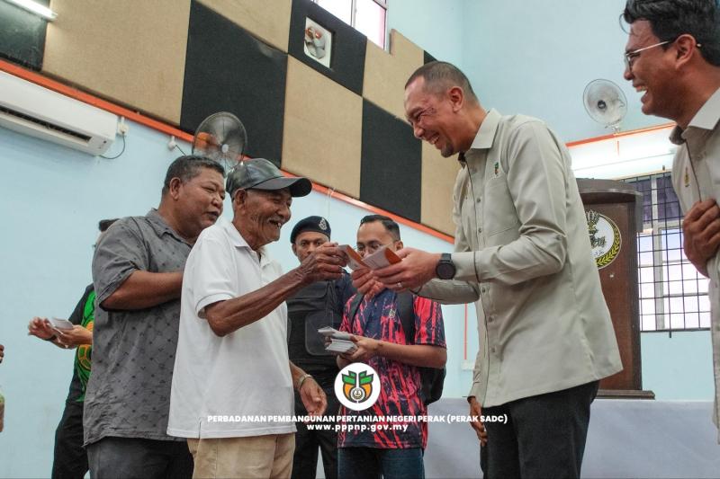 DAERAH PERAK TENGAH (LAMBOR) PENUTUP SUMBANGAN AGIHAN LADANG RAKYAT
